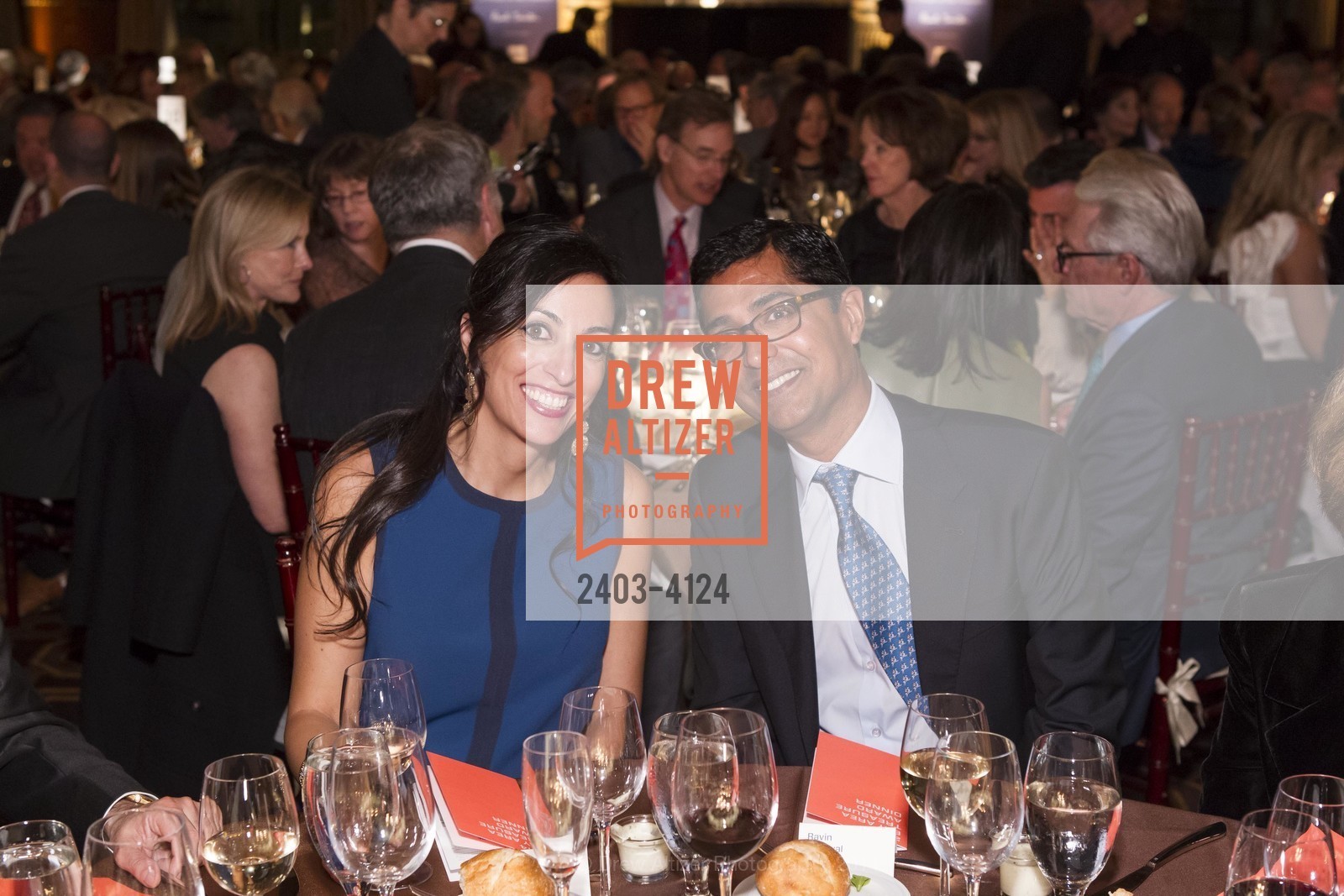 Maria Haidamus, Ravin Agrawal, 2014 Bay Area Treasure Award Honoring Jonathan Ive, US, October 31st, 2014, Photo #2403-4124 Maria Haidamus, Ravin Agrawal, Photo #2403-4124