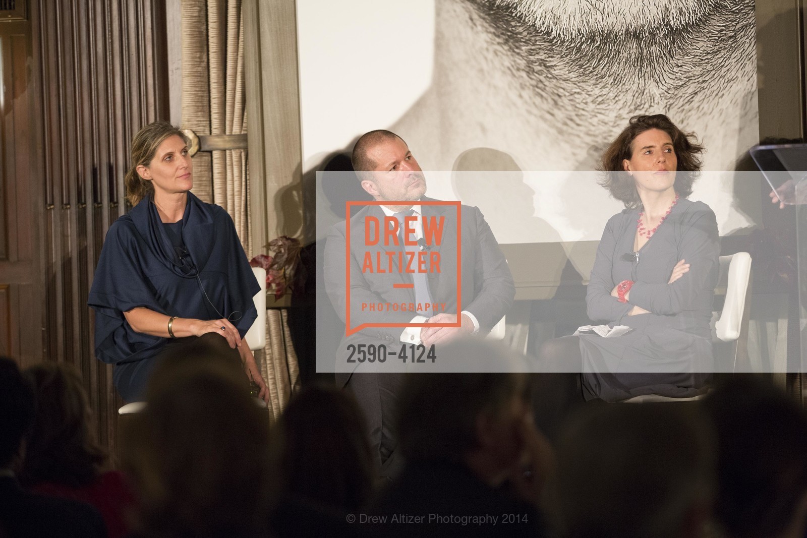 Jennifer Dunlop Fletcher, Jony Ive, Frances Anderton, 2014 Bay Area Treasure Award Honoring Jonathan Ive, US, October 31st, 2014, Photo #2590-4124 Jennifer Dunlop Fletcher, Jony Ive, Frances Anderton, Photo #2590-4124