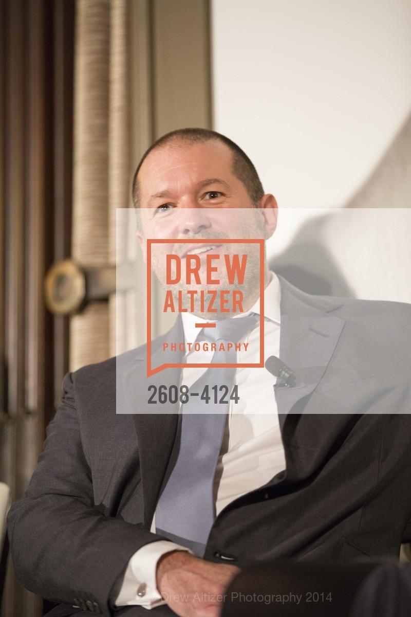 Jony Ive, 2014 Bay Area Treasure Award Honoring Jonathan Ive, US, October 31st, 2014, Photo #2608-4124 Jony Ive, Photo #2608-4124