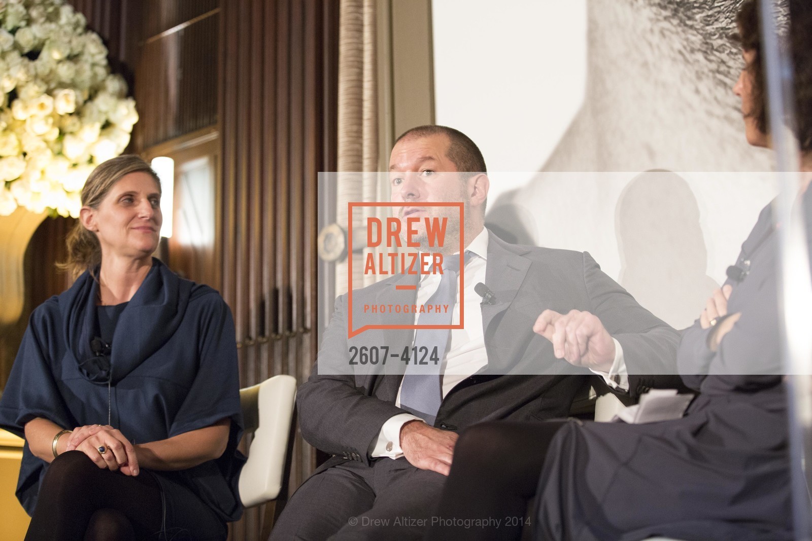Jennifer Dunlop Fletcher, Jony Ive, 2014 Bay Area Treasure Award Honoring Jonathan Ive, US, October 31st, 2014, Photo #2607-4124 Jennifer Dunlop Fletcher, Jony Ive, Photo #2607-4124