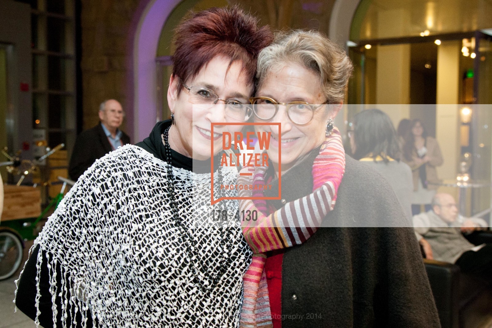 Wanda Waldera, Victoria Scott, Photo #178-4130