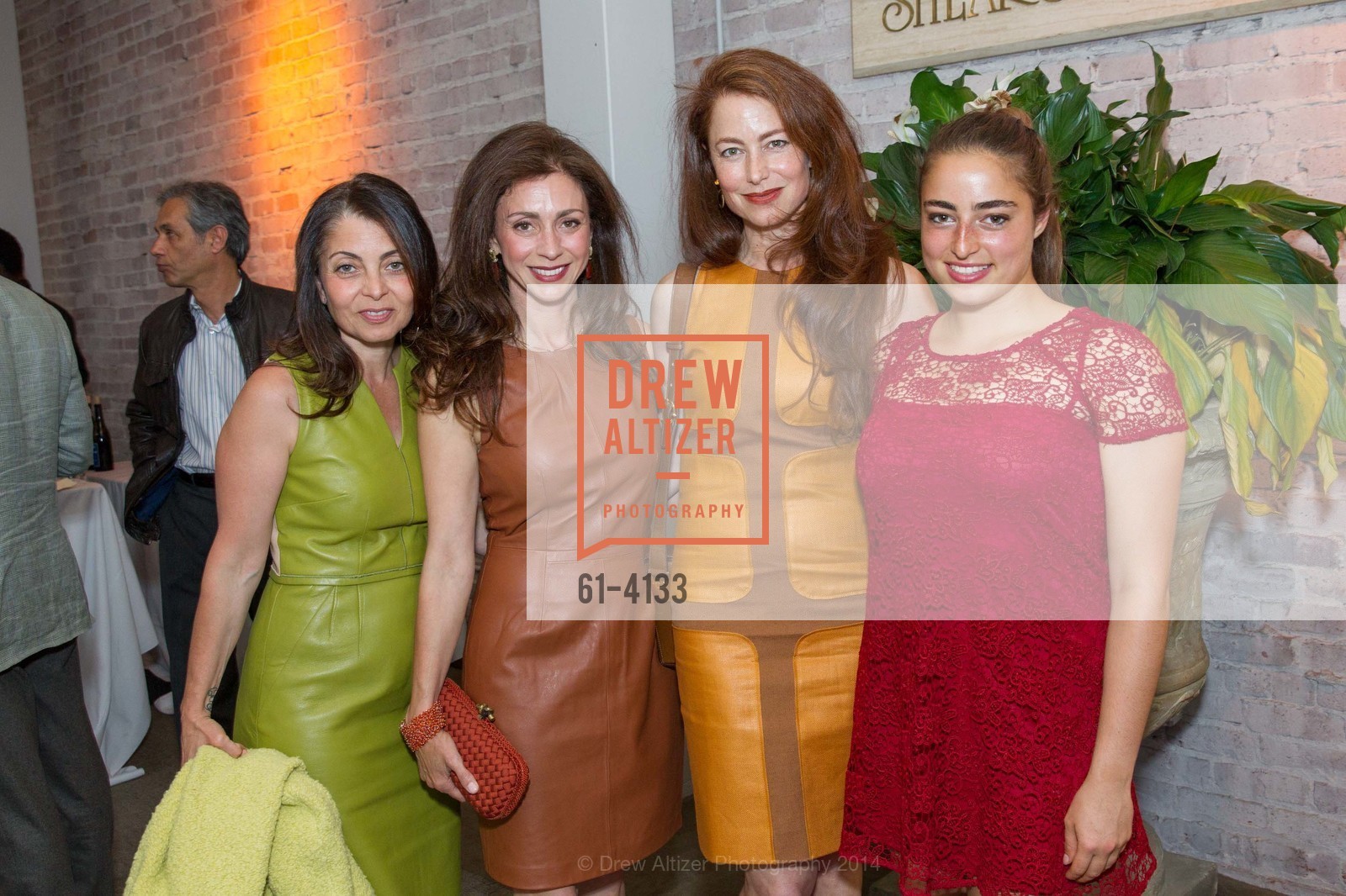 Neda Nobari, Maryam Muduroglu, Sheila Nahi, Kayla Nahi, 5th Annual ENVIRONMENTAL WORKING GROUP'S Earth Dinner, US, May 20th, 2014, Photo #61-4133 Neda Nobari, Maryam Muduroglu, Sheila Nahi, Kayla Nahi, Photo #61-4133