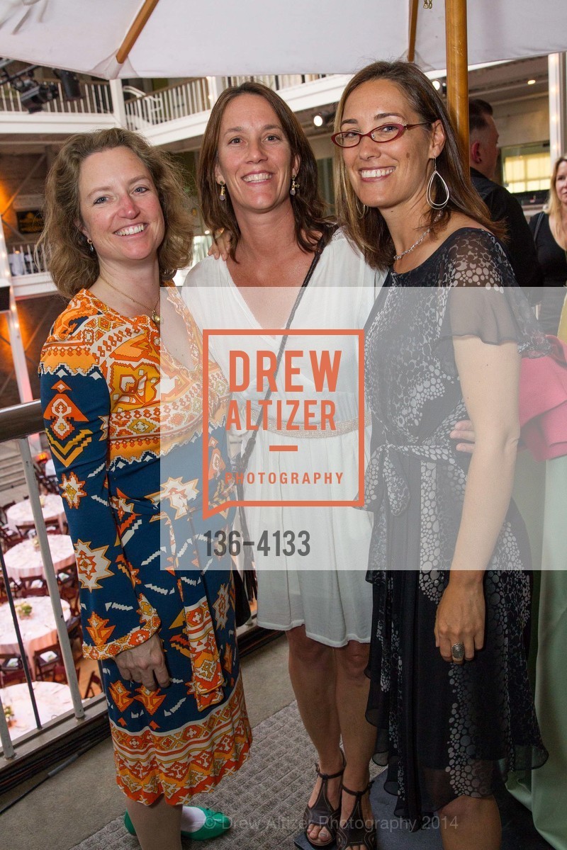 Tara Meehan, April Kelly, Renee Sharp, 5th Annual ENVIRONMENTAL WORKING GROUP'S Earth Dinner, US, May 20th, 2014, Photo #136-4133 Tara Meehan, April Kelly, Renee Sharp, Photo #136-4133
