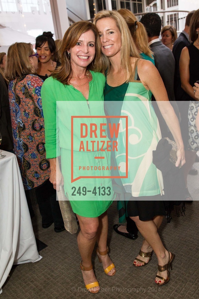 Carrie Goodman, Danielle Daly, 5th Annual ENVIRONMENTAL WORKING GROUP'S Earth Dinner, US, May 20th, 2014, Photo #249-4133 Carrie Goodman, Danielle Daly, Photo #249-4133