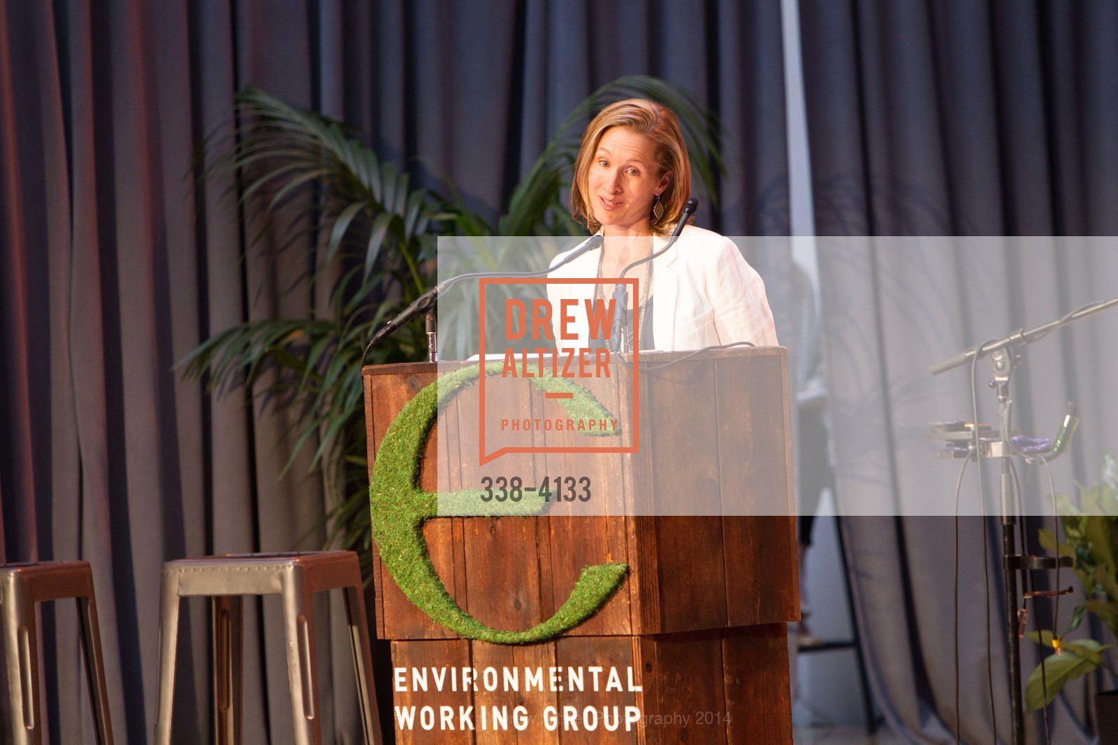 Carol McDonnell, 5th Annual ENVIRONMENTAL WORKING GROUP'S Earth Dinner, US, May 20th, 2014, Photo #338-4133 Carol McDonnell, Photo #338-4133