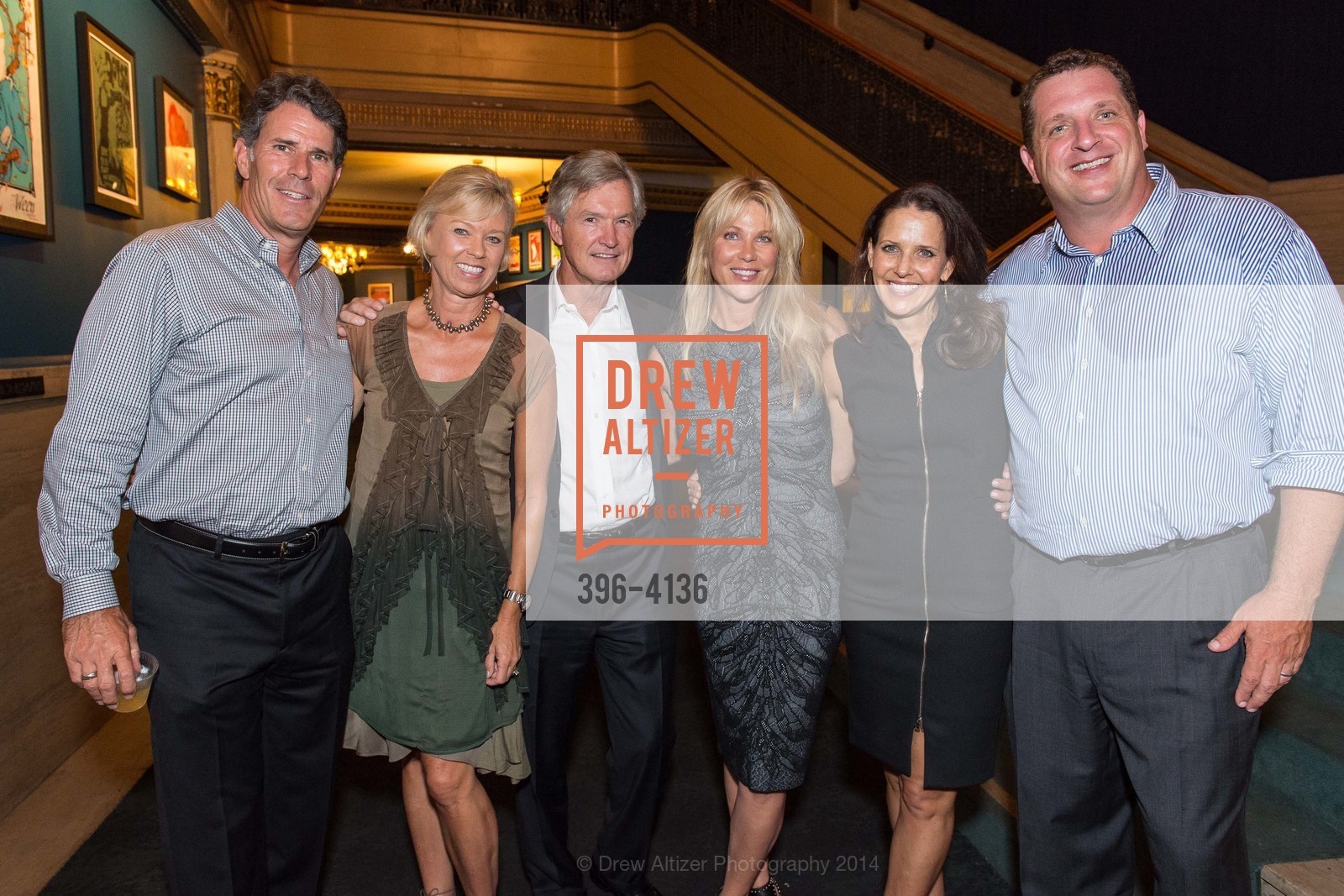 Steve Bono, Tina Bono, Victoria Stewman, Megan Barton, Harris Barton, REDF 2014 Benefit Old, US, September 18th, 2014, Photo #396-4136 Steve Bono, Tina Bono, Victoria Stewman, Megan Barton, Harris Barton, Photo #396-4136