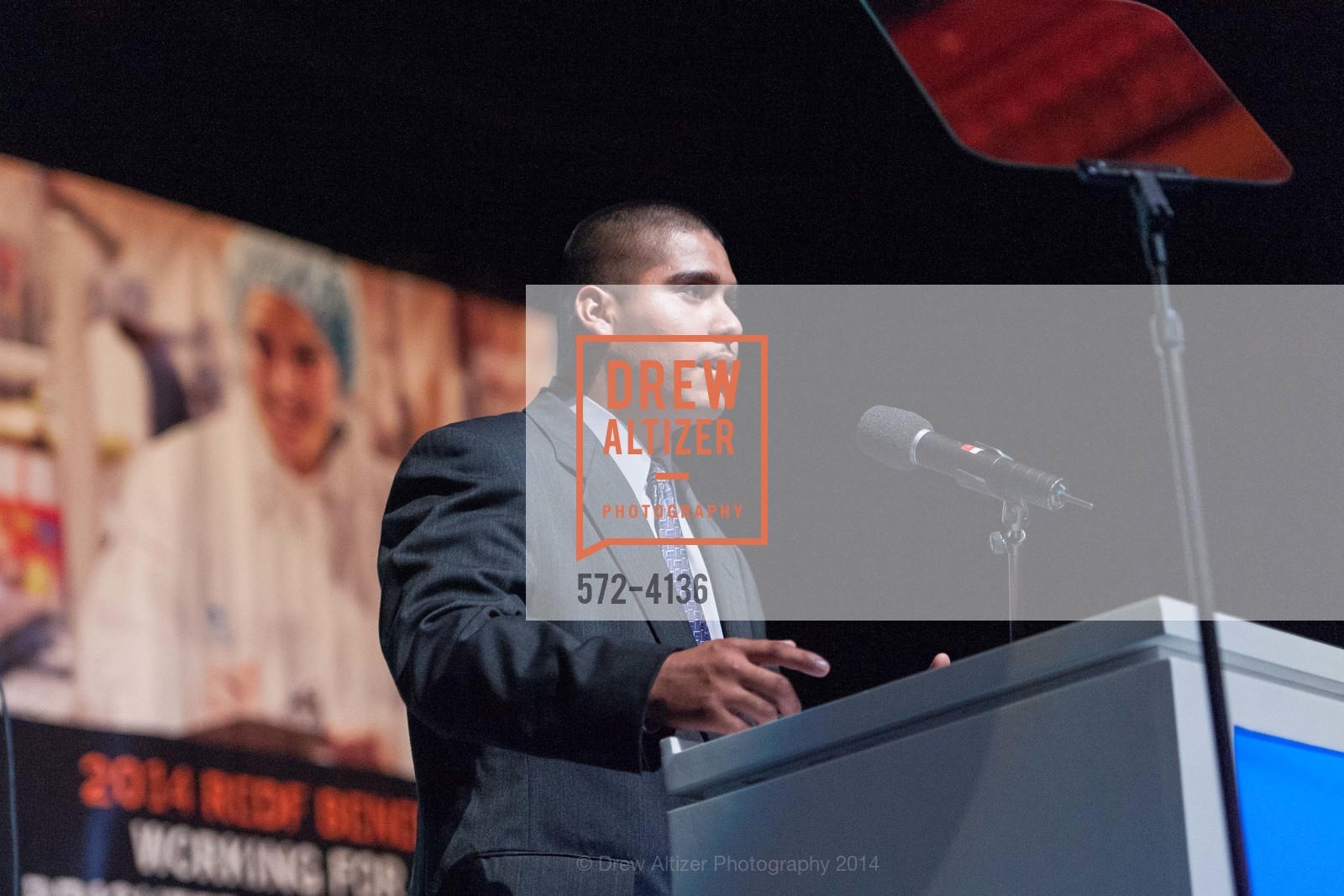 Juan Tello, REDF 2014 Benefit Old, US, September 18th, 2014, Photo #572-4136 Juan Tello, Photo #572-4136