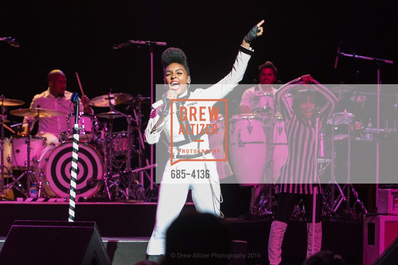 Performance By Janelle Monae, REDF 2014 Benefit Old, US, September 18th, 2014, Photo #685-4136 Performance By Janelle Monae, Photo #685-4136