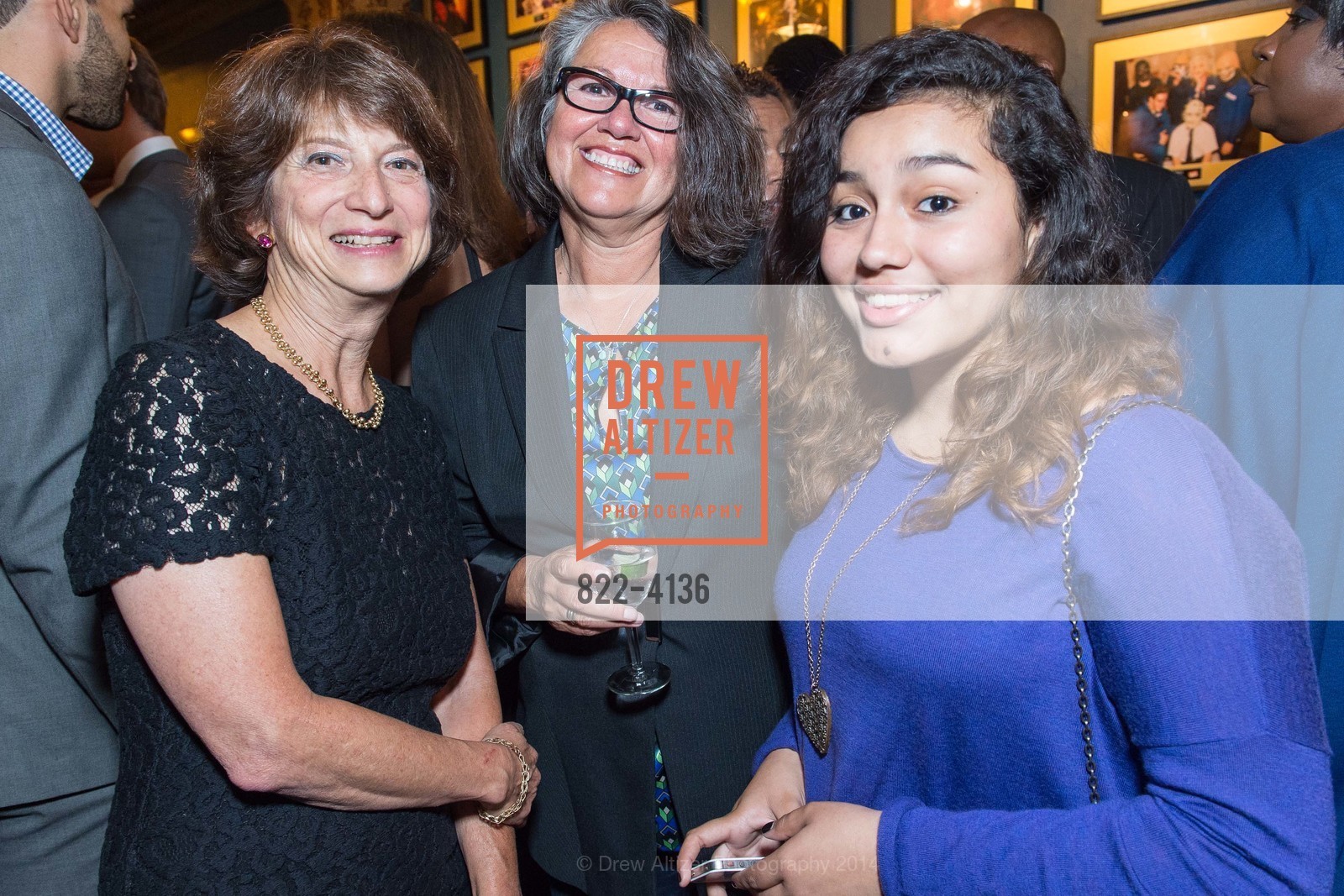 Carla Javits, Lilliana ?, Mia ?, REDF 2014 Benefit Old, US, September 18th, 2014, Photo #822-4136 Carla Javits, Lilliana ?, Mia ?, Photo #822-4136
