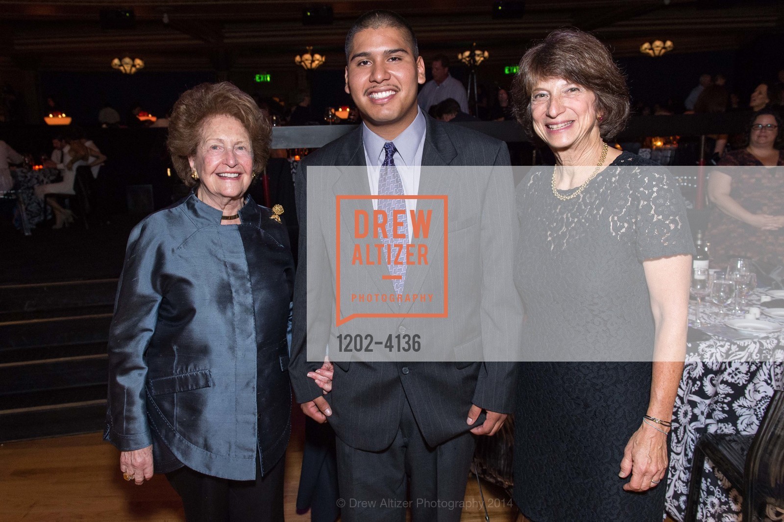 Phyllis Moldaw, Juan Tello, Carla Javits, REDF 2014 Benefit Old, US, September 18th, 2014, Photo #1202-4136 Phyllis Moldaw, Juan Tello, Carla Javits, Photo #1202-4136