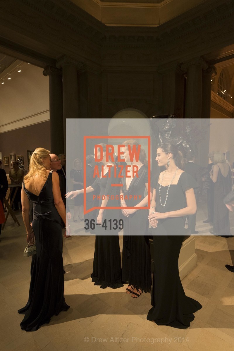 Models, LEGION OF HONOR Hosts HOUGHTON HALL Black-Tie Dinner, US, October 15th, 2014, Photo #36-4139 Models, Photo #36-4139
