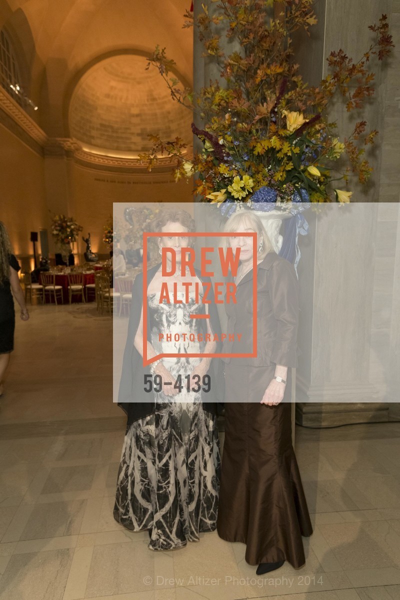 Phoebe Cowles, Gretchen Kimball, LEGION OF HONOR Hosts HOUGHTON HALL Black-Tie Dinner, US, October 15th, 2014, Photo #59-4139 Phoebe Cowles, Gretchen Kimball, Photo #59-4139