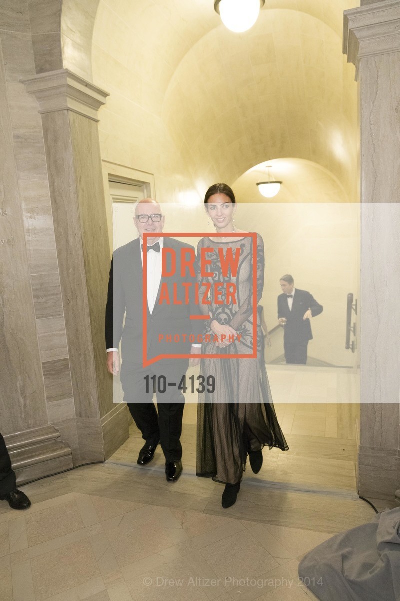 Robert Atkinson, Lady Cholmondeley, LEGION OF HONOR Hosts HOUGHTON HALL Black-Tie Dinner, US, October 15th, 2014, Photo #110-4139 Robert Atkinson, Lady Cholmondeley, Photo #110-4139