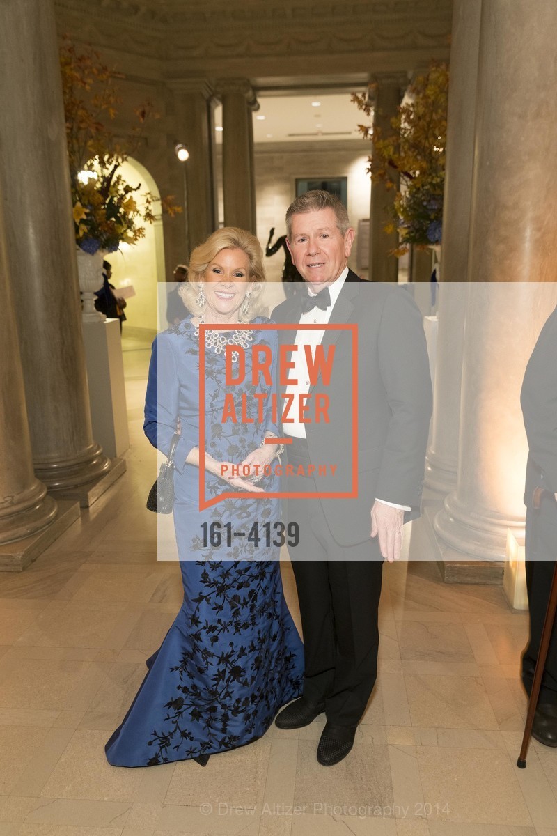 Dede Wilsey, Richard Benefield, LEGION OF HONOR Hosts HOUGHTON HALL Black-Tie Dinner, US, October 15th, 2014, Photo #161-4139 Dede Wilsey, Richard Benefield, Photo #161-4139
