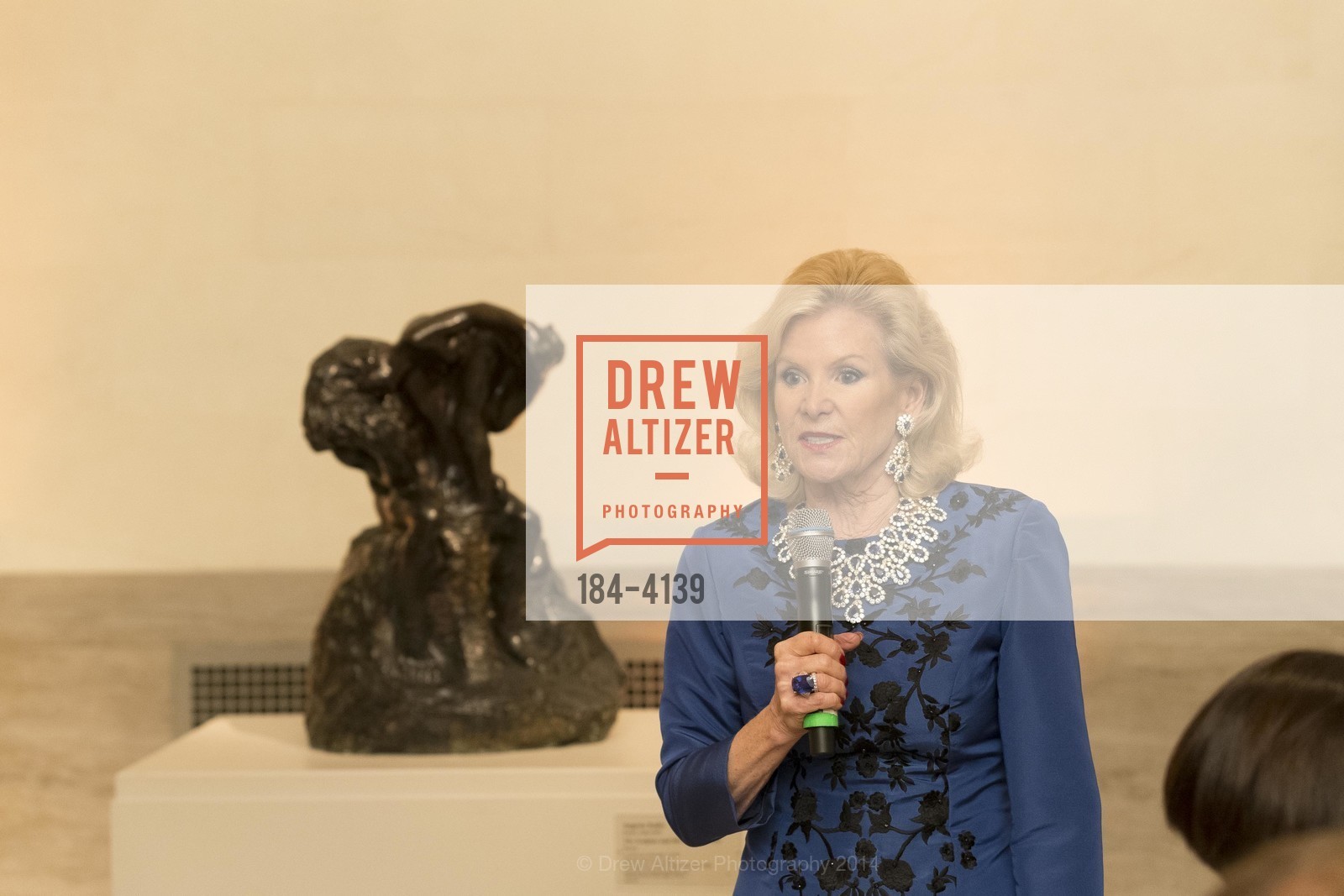 Dede Wilsey, LEGION OF HONOR Hosts HOUGHTON HALL Black-Tie Dinner, US, October 15th, 2014, Photo #184-4139 Dede Wilsey, Photo #184-4139