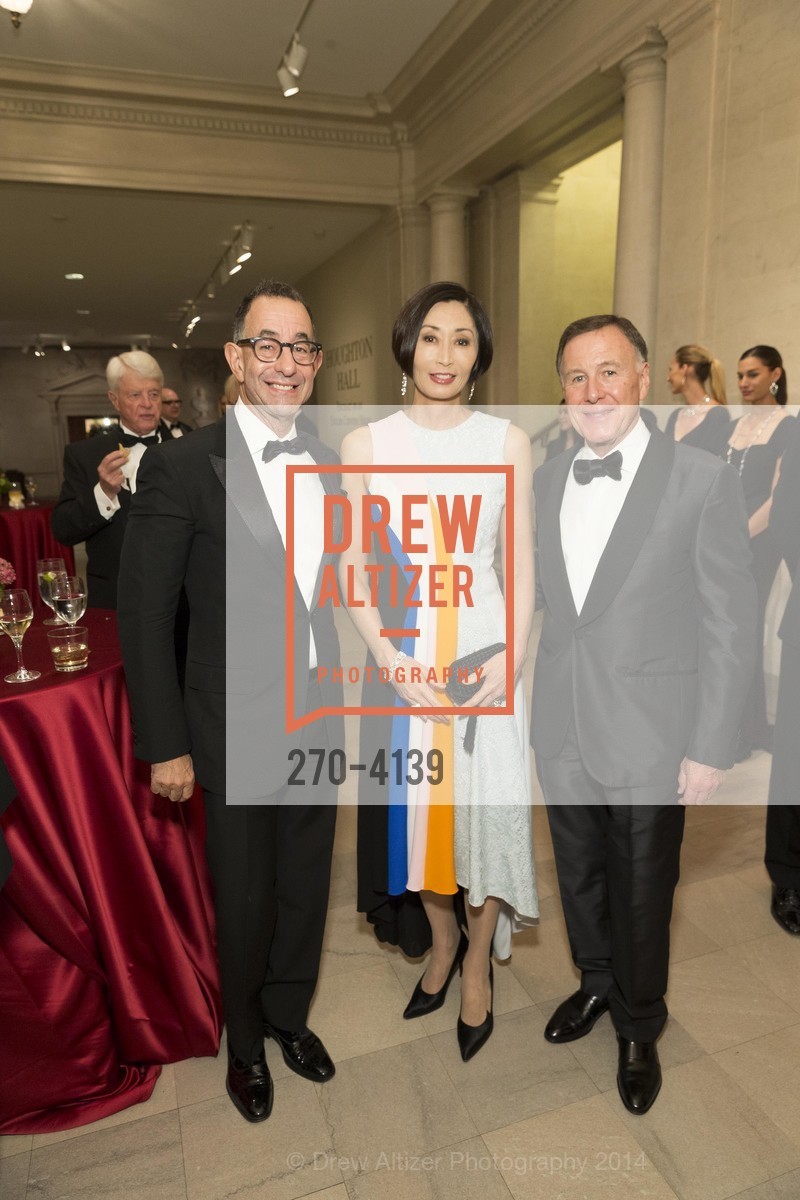 Colin Bailey, Yurie Pascarella, Carl Pascarella, LEGION OF HONOR Hosts HOUGHTON HALL Black-Tie Dinner, US, October 15th, 2014, Photo #270-4139 Colin Bailey, Yurie Pascarella, Carl Pascarella, Photo #270-4139
