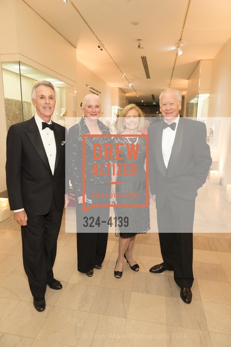 Quita Cruciger, Marion Cope, Marc Cruciger, LEGION OF HONOR Hosts HOUGHTON HALL Black-Tie Dinner, US, October 15th, 2014, Photo #324-4139 Quita Cruciger, Marion Cope, Marc Cruciger, Photo #324-4139