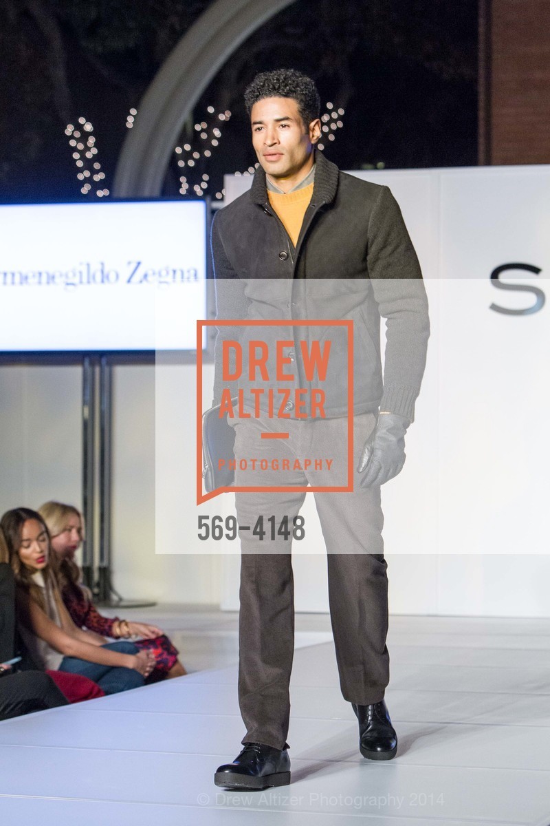 Fashion Show, Runway & Cocktail Partnership with VOGUE, US, October 31st, 2014, Photo #569-4148 Fashion Show, Photo #569-4148