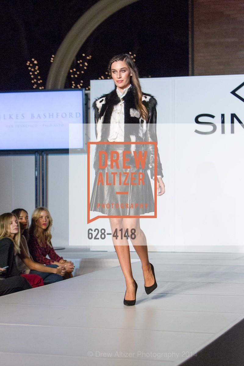 Fashion Show, Runway & Cocktail Partnership with VOGUE, US, October 31st, 2014, Photo #628-4148 Fashion Show, Photo #628-4148