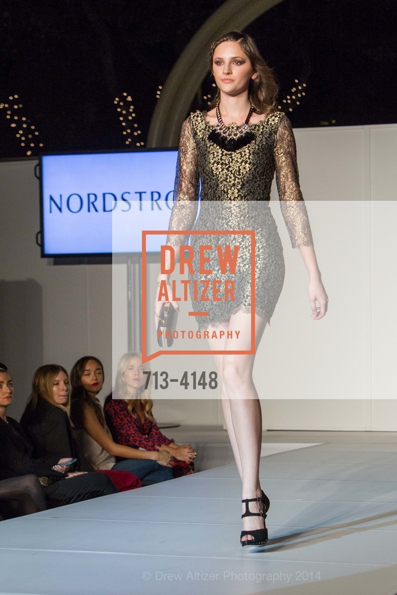 Fashion Show, Runway & Cocktail Partnership with VOGUE, US, October 31st, 2014, Photo #713-4148 Fashion Show, Photo #713-4148