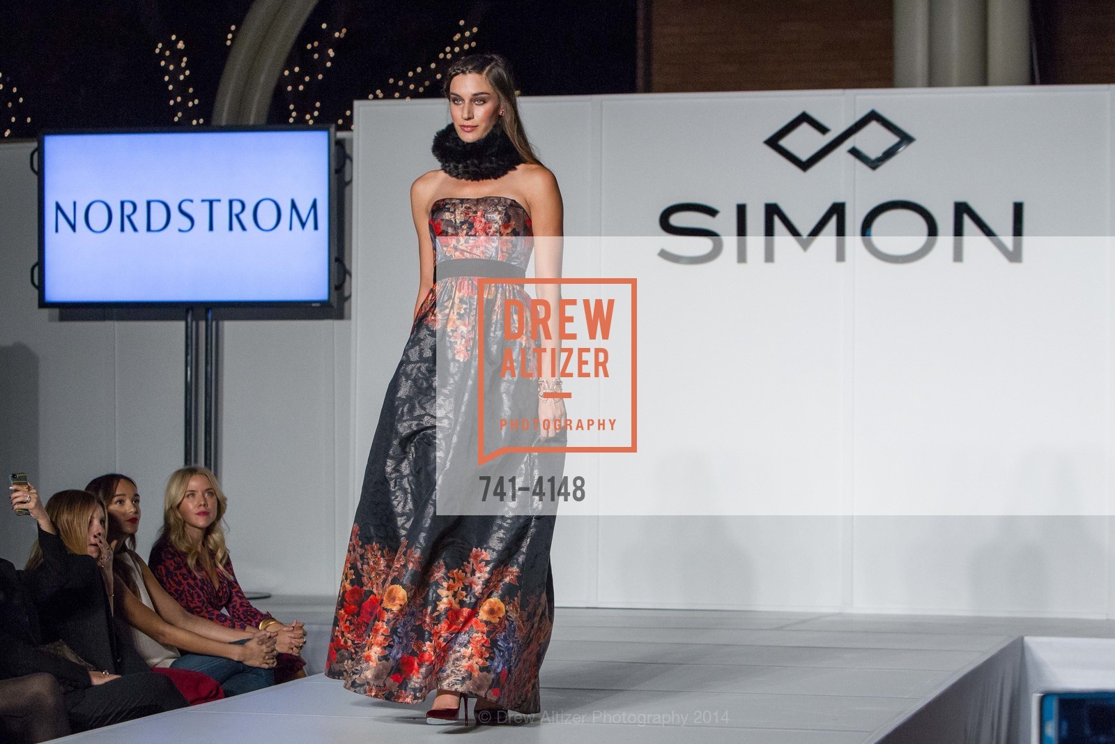 Fashion Show, Runway & Cocktail Partnership with VOGUE, US, October 31st, 2014, Photo #741-4148 Fashion Show, Photo #741-4148