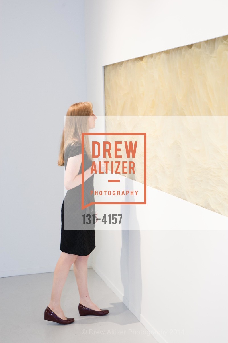 Sophie Turrell, PACE GALLERY, Menlo Park Presents Tara Donovan's Exhibit, US, May 21st, 2014, Photo #131-4157 Sophie Turrell, Photo #131-4157