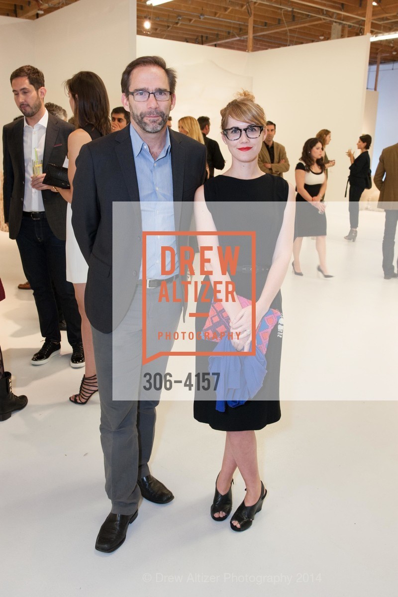 Larry Rinder, Morgan Wadsworth-Boyle, PACE GALLERY, Menlo Park Presents Tara Donovan's Exhibit, US, May 21st, 2014, Photo #306-4157 Larry Rinder, Morgan Wadsworth-Boyle, Photo #306-4157
