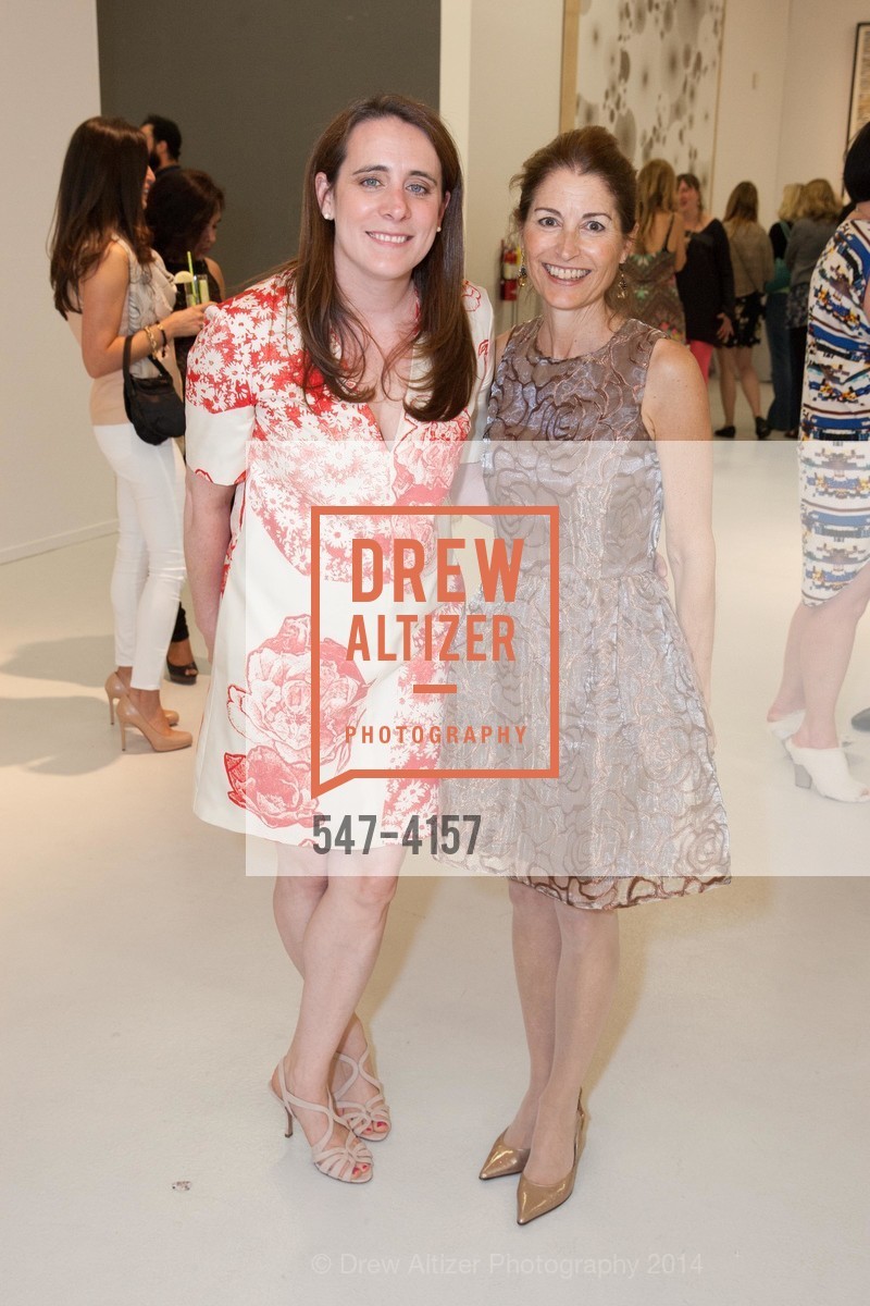 Aimee Drummy, Kim Meredith, PACE GALLERY, Menlo Park Presents Tara Donovan's Exhibit, US, May 21st, 2014, Photo #547-4157 Aimee Drummy, Kim Meredith, Photo #547-4157