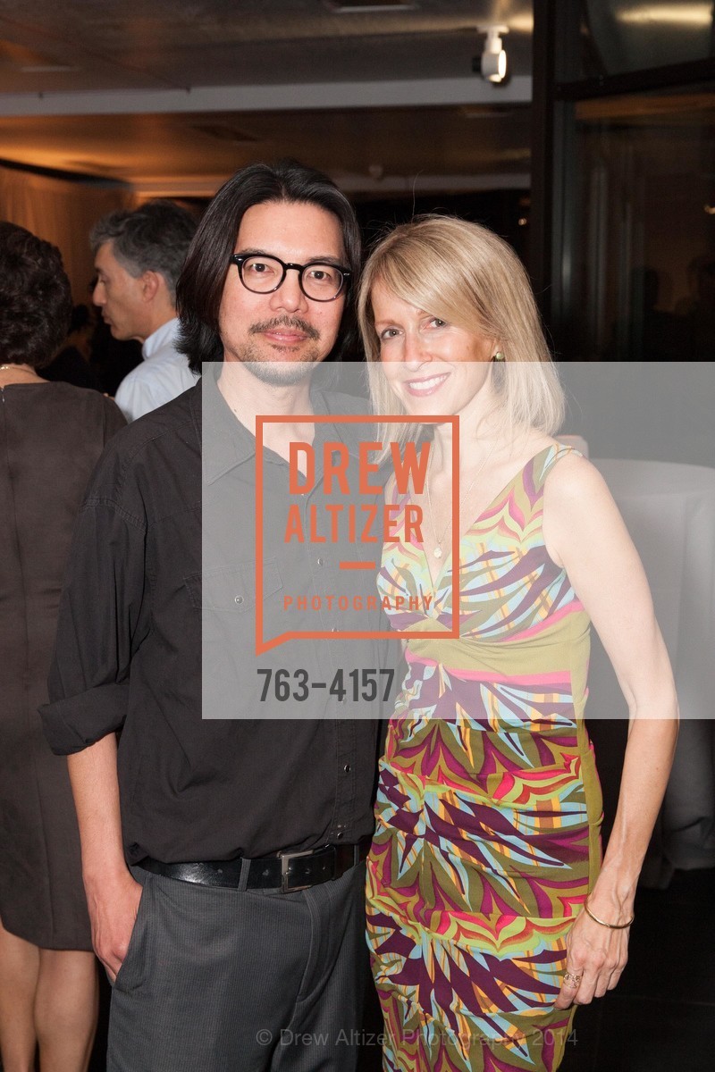 Chris Sicat, Angela McConnell, PACE GALLERY, Menlo Park Presents Tara Donovan's Exhibit, US, May 21st, 2014, Photo #763-4157 Chris Sicat, Angela McConnell, Photo #763-4157