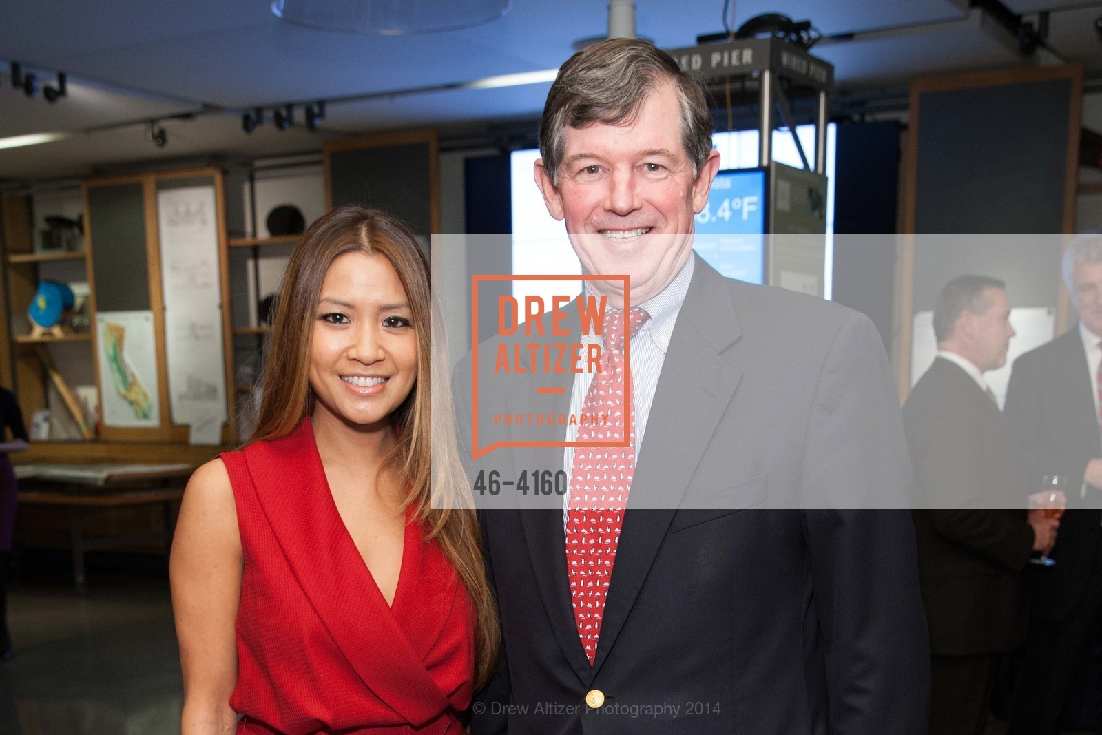 Lillian Phan, Anthony Earley, 2015 RED CROSS Philanthropic CEO of the Year Reception, US, November 21st, 2014, Photo #46-4160 Lillian Phan, Anthony Earley, Photo #46-4160