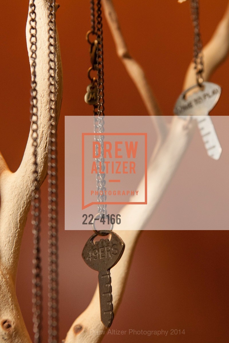 LEVI'S "Key to the Stadium" Collection by JENNIFER MONTANA DESIGNS, US, August 21st, 2014, Photo #22-4166 Photo #22-4166