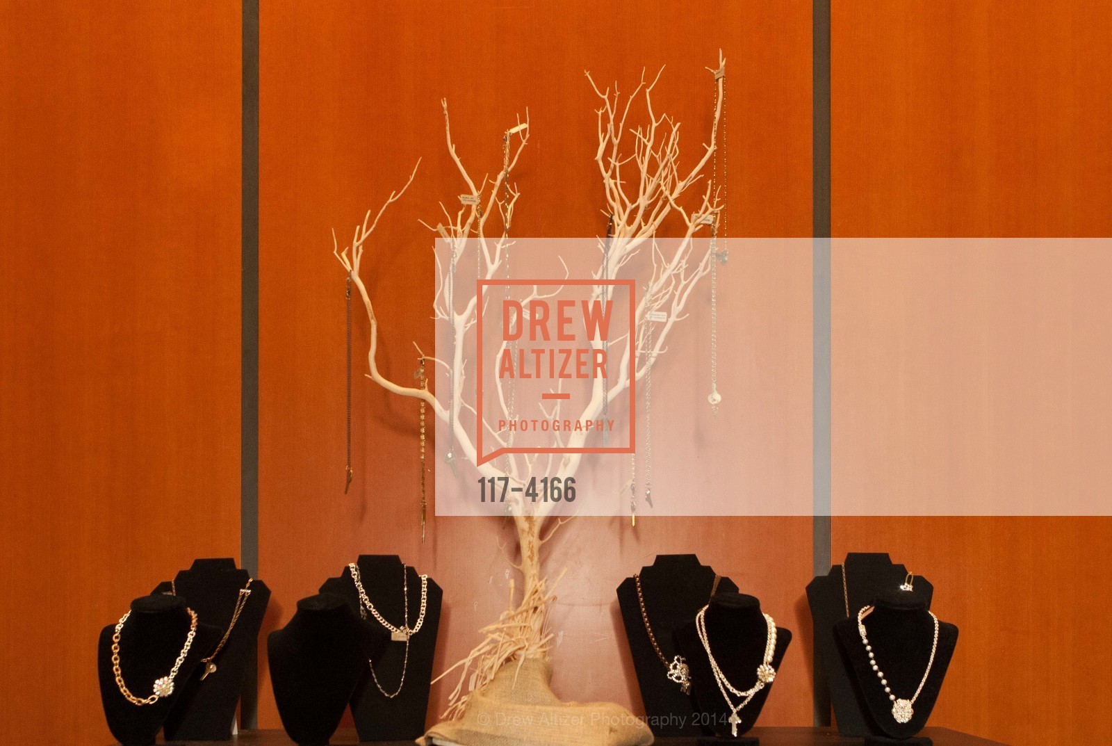 LEVI'S "Key to the Stadium" Collection by JENNIFER MONTANA DESIGNS, US, August 21st, 2014, Photo #117-4166 Photo #117-4166