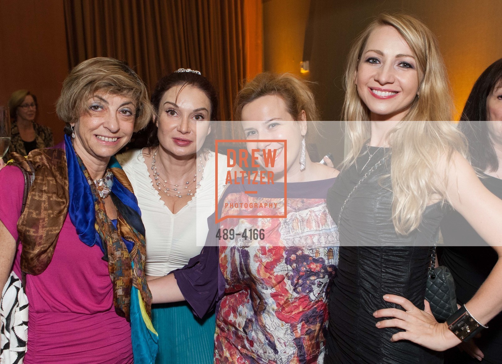 Ludmila Eggleton, Maria Milovidova, Svetlana, Lana Ricketts, LEVI'S "Key to the Stadium" Collection by JENNIFER MONTANA DESIGNS, US, August 21st, 2014, Photo #489-4166 Ludmila Eggleton, Maria Milovidova, Svetlana, Lana Ricketts, Photo #489-4166
