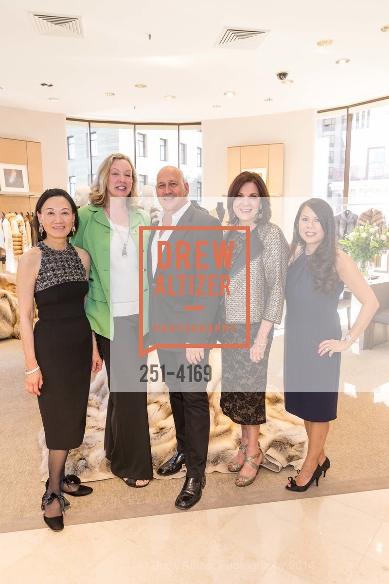 Iris Chan, Betsy Vobach, Carmen Marc Valvo, Pamela Culp, Sharon Seto, Photo #251-4169