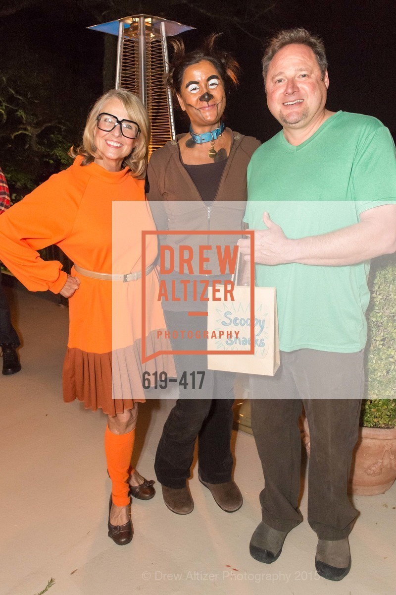 Sharon Guy, Suzanne Mendieta, Gregor Mendieta, Wolfson-Federighi Cartoon Costume Party, Private Residence. 737 Bay Road, October 24th, 2015,Drew Altizer, Drew Altizer Photography, full-service agency, private events, San Francisco photographer, photographer california
