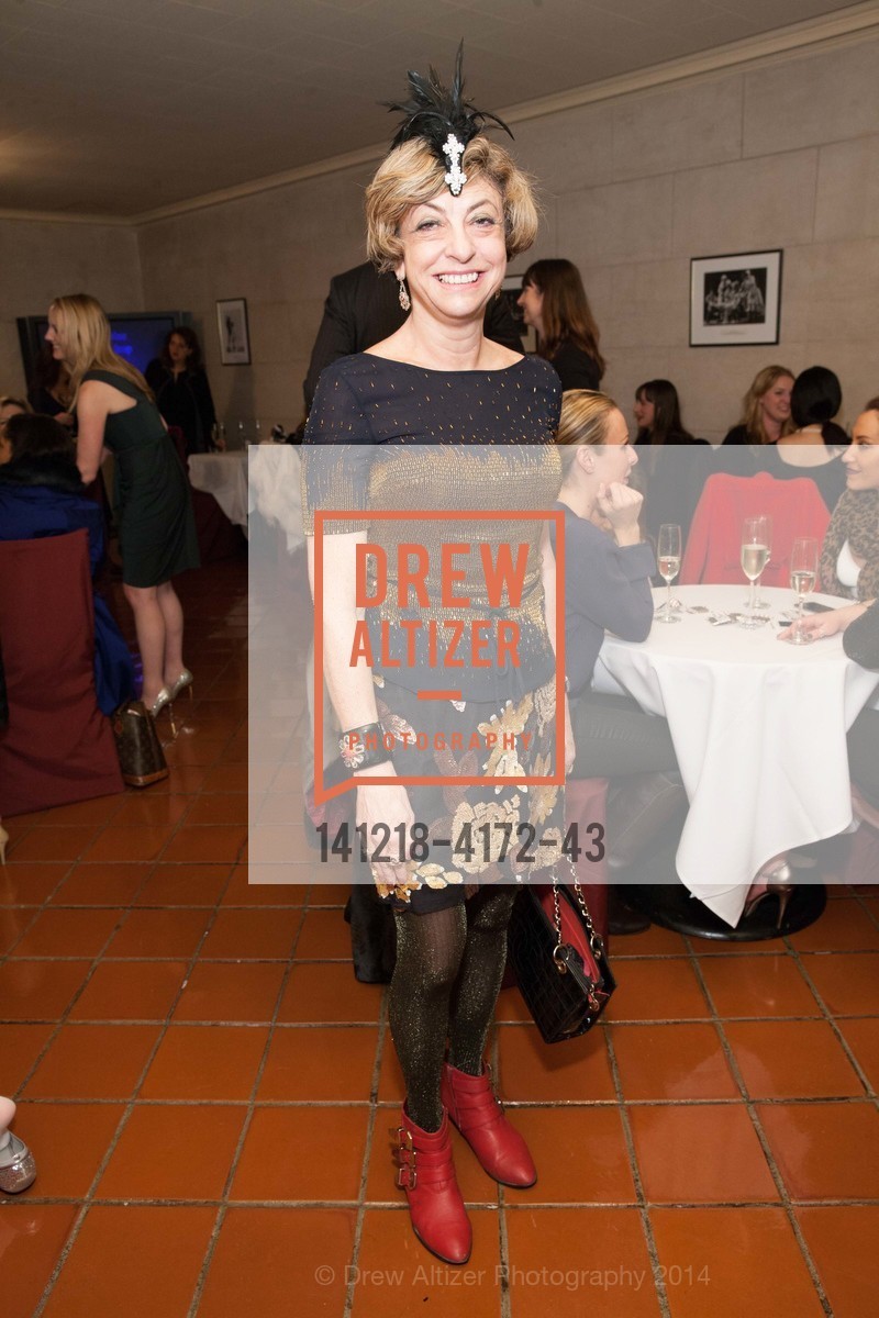Ludmila Eggleton, Photo #141218-4172-43