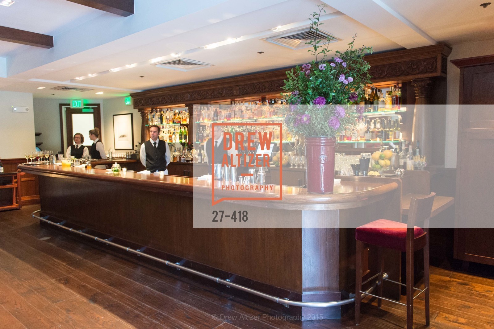 Atmosphere, Artsy and Sotheby's Village Pub Dinner, Village Pub, October 27th, 2015,Drew Altizer, Drew Altizer Photography, full-service agency, private events, San Francisco photographer, photographer california