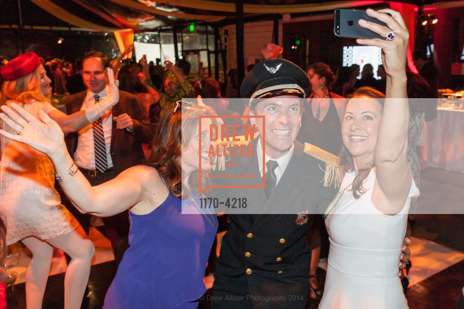 Jennifer Berry, Galen Murphy-Hoffman, Jennifer Lopez, BAY AREA DISCOVERY MUSEUM Presents Playdate 2014 Jet Set to Rio, US, May 2nd, 2014, Photo #1170-4218 Jennifer Berry, Galen Murphy-Hoffman, Jennifer Lopez, Photo #1170-4218