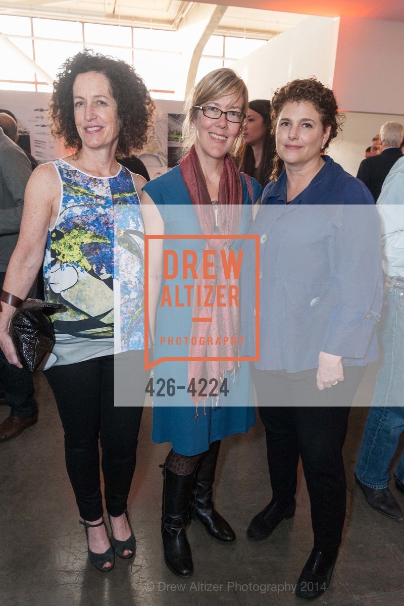Katherine Schwertner, Liza Gregory Bass, Lisa Victor, Blue Prints, Blue Jeans & Bluegrass: A CCA Scholarship Gala in Honor of Art Gensler, US, March 26th, 2014, Photo #426-4224 Katherine Schwertner, Liza Gregory Bass, Lisa Victor, Photo #426-4224