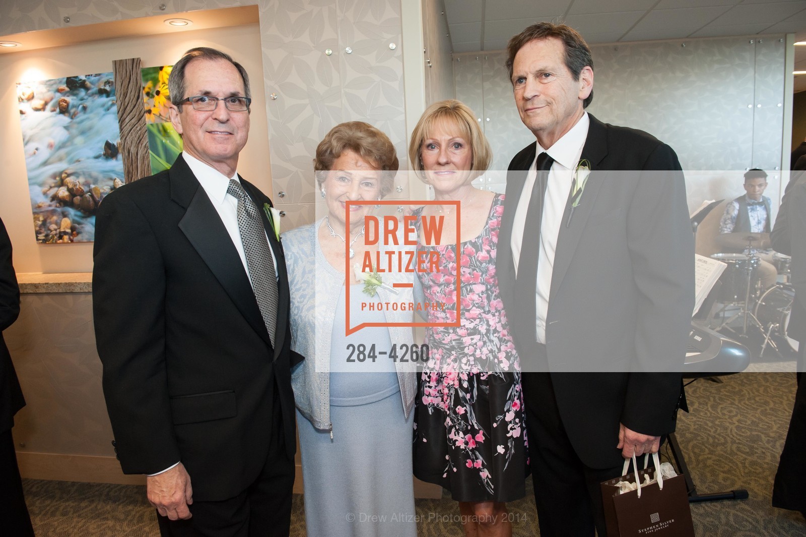 Ken Tehaney, Gloria Kennett, Laurie Teal, Dan Tehaney, SEQUOIA HOSPITAL FOUNDATION Grand Opening Gala, US, May 3rd, 2014, Photo #284-4260 Ken Tehaney, Gloria Kennett, Laurie Teal, Dan Tehaney, Photo #284-4260