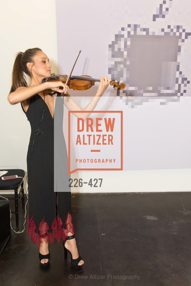 Performance By Gabi Holzwarth, Artsy and Sotheby's Dinner at Fused, Fused, October 29th, 2015,Drew Altizer, Drew Altizer Photography, full-service event agency, private events, San Francisco photographer, photographer California