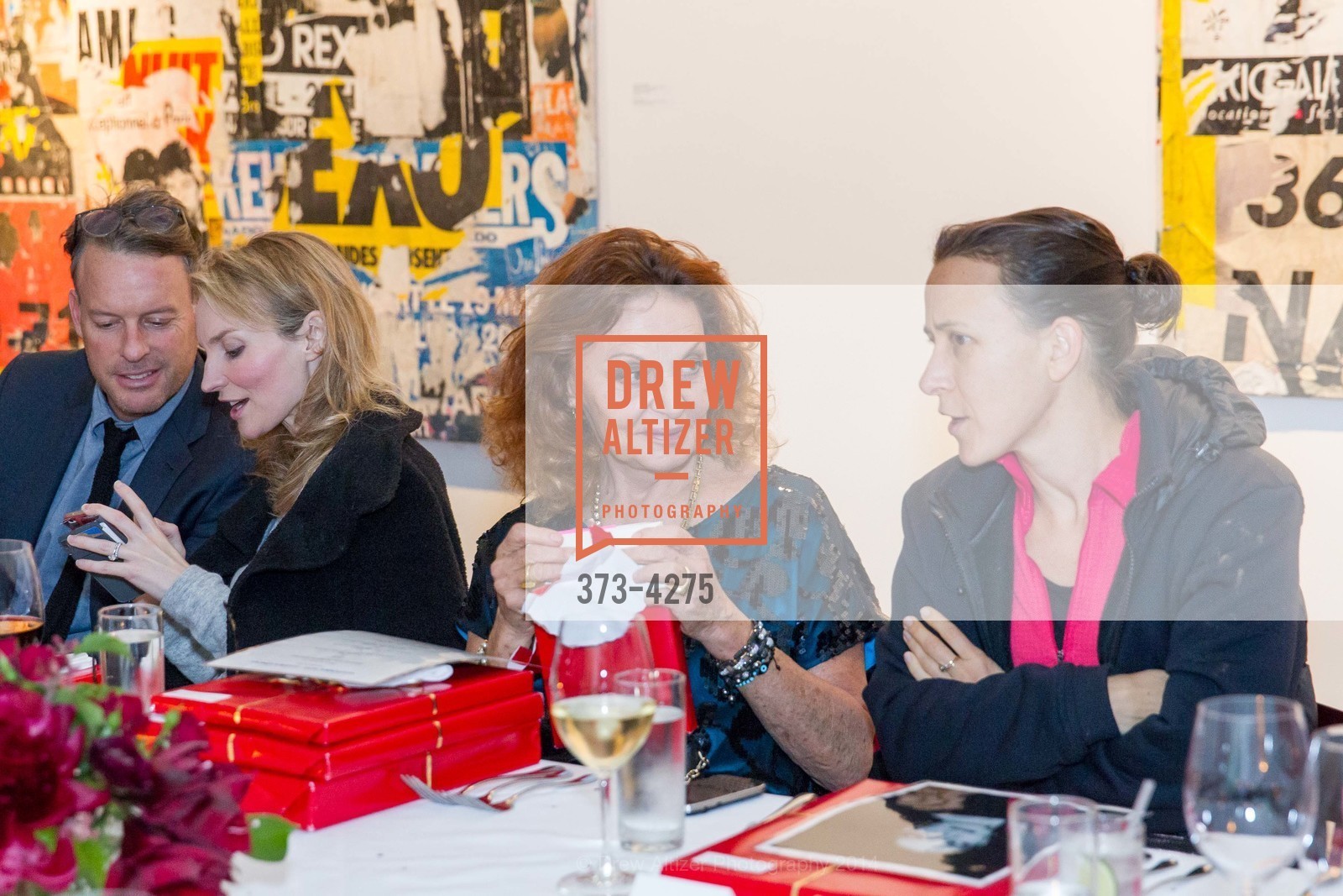 Diane von Furstenberg, Anne Wojcicki, Dinner In Honor of DIANE VON FURSTENBERG, US, November 21st, 2014, Photo #373-4275 Diane von Furstenberg, Anne Wojcicki, Photo #373-4275