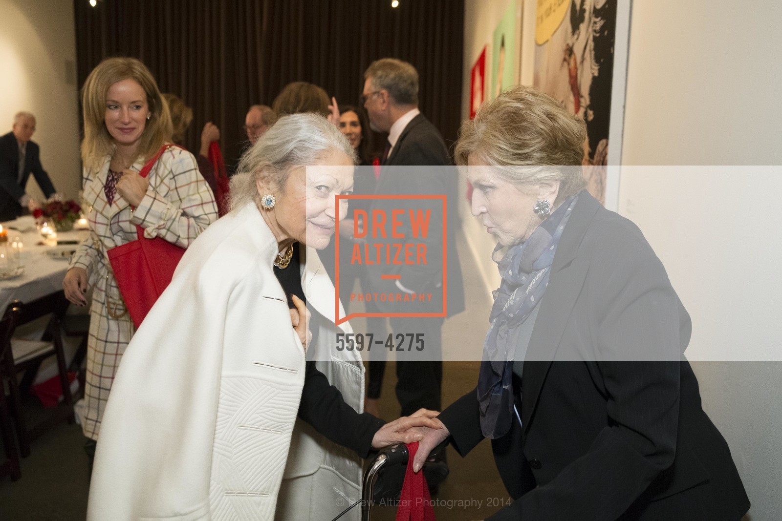 Denise Hale, Lois Lehrman, Dinner In Honor of DIANE VON FURSTENBERG, US, November 21st, 2014, Photo #5597-4275 Denise Hale, Lois Lehrman, Photo #5597-4275