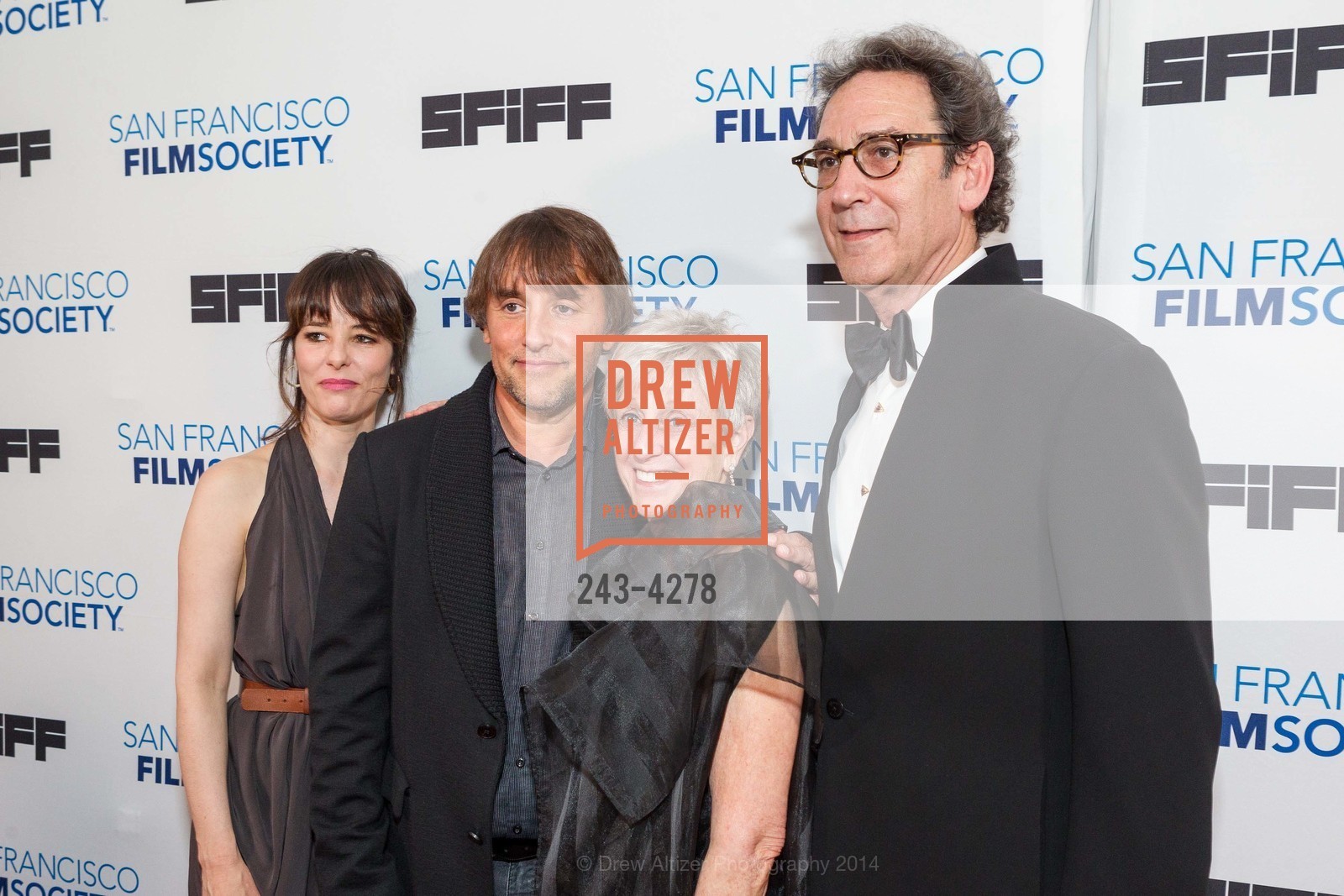 Parker Posey, Richard Linklater, Nancy Livingston, Fred Levin, The 57th Annual SAN FRANCISCO INTERNATIONAL FILM FESTIVAL'S Awards Night, US, May 1st, 2014, Photo #243-4278 Parker Posey, Richard Linklater, Nancy Livingston, Fred Levin, Photo #243-4278