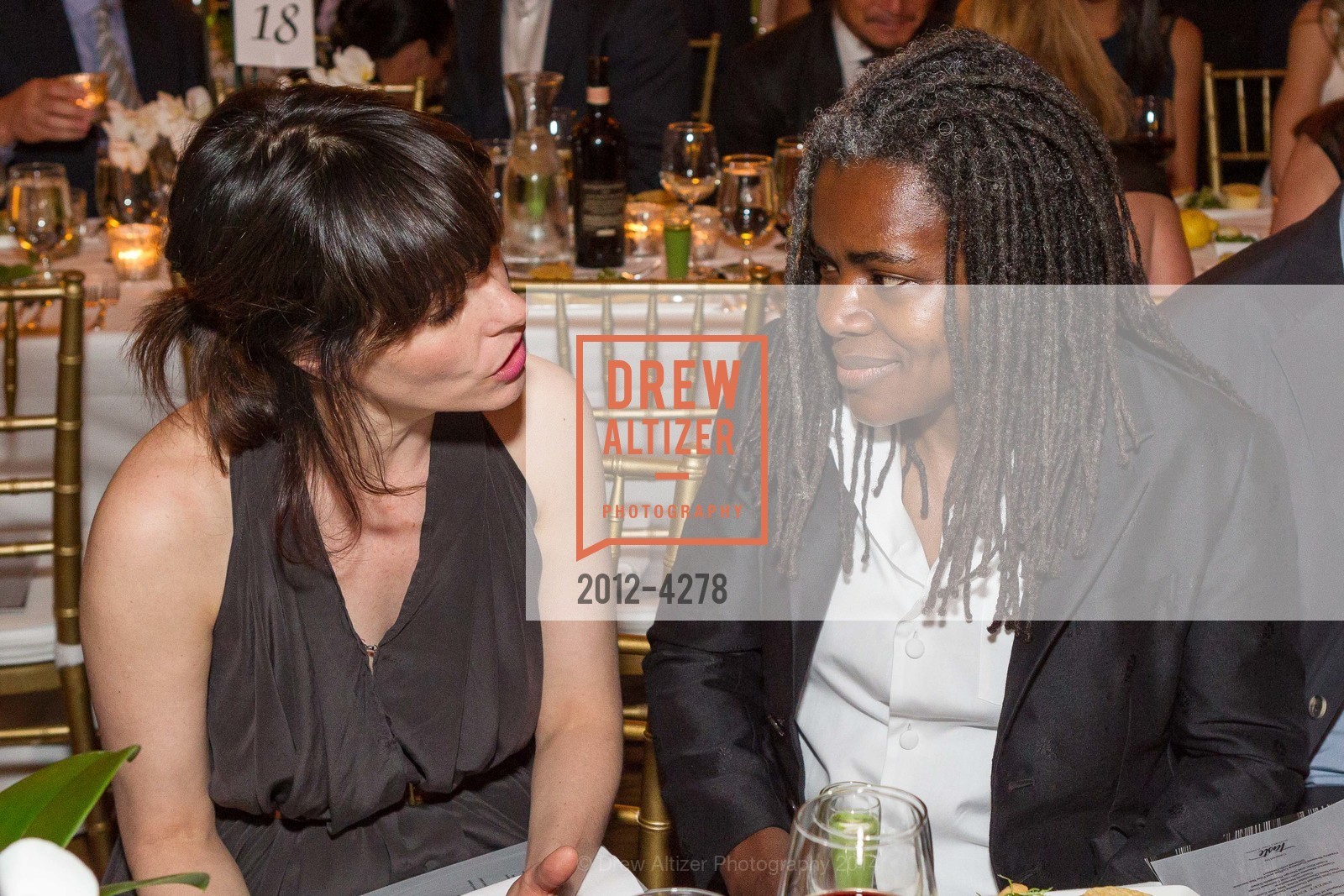 Parker Posey, Tracy Chapman, The 57th Annual SAN FRANCISCO INTERNATIONAL FILM FESTIVAL'S Awards Night, US, May 1st, 2014, Photo #2012-4278 Parker Posey, Tracy Chapman, Photo #2012-4278