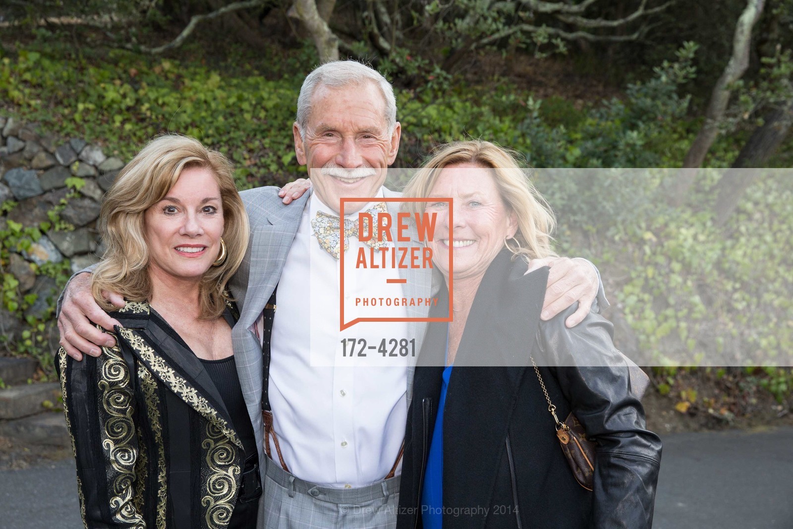 Charlie Geiss, Maxwell Drever, Claudia Crocker, Third Annual HOTBED BENEFIT Hosted by the DREVER Family, US, August 23rd, 2014, Photo #172-4281 Charlie Geiss, Maxwell Drever, Claudia Crocker, Photo #172-4281