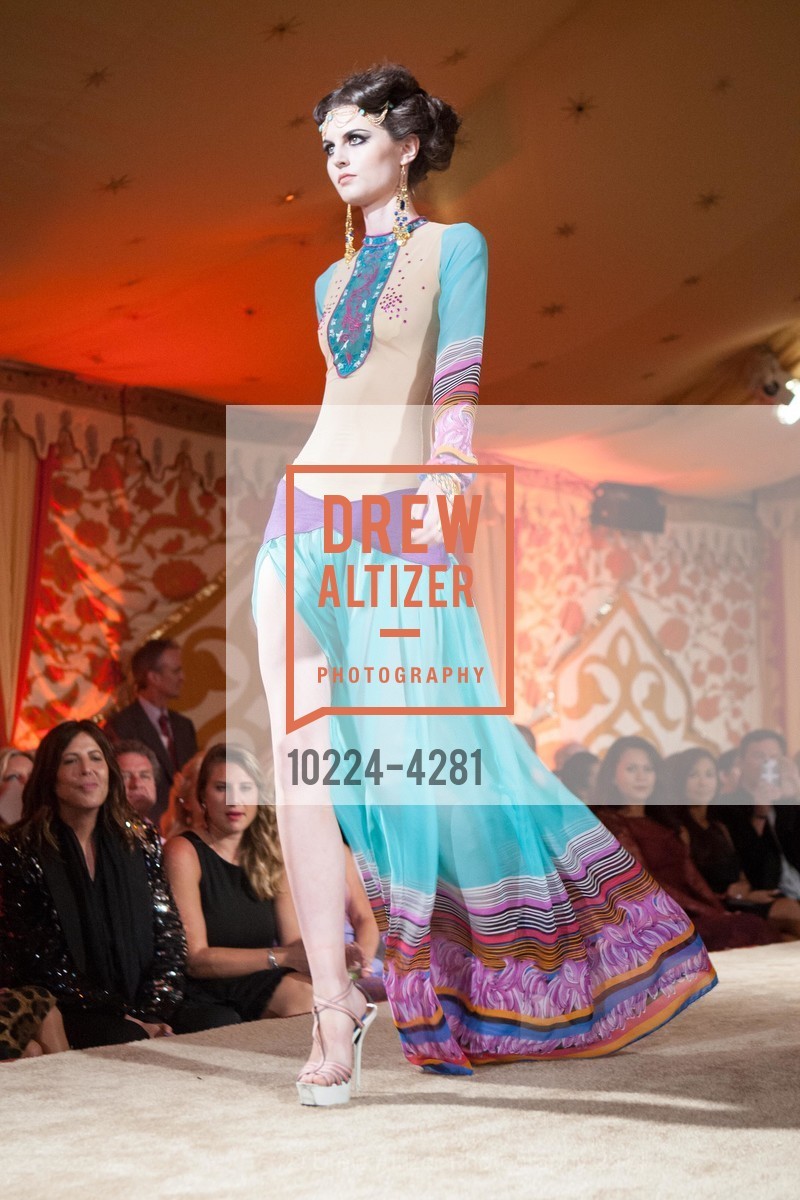 Runway, Third Annual HOTBED BENEFIT Hosted by the DREVER Family, US, August 23rd, 2014, Photo #10224-4281 Runway, Photo #10224-4281
