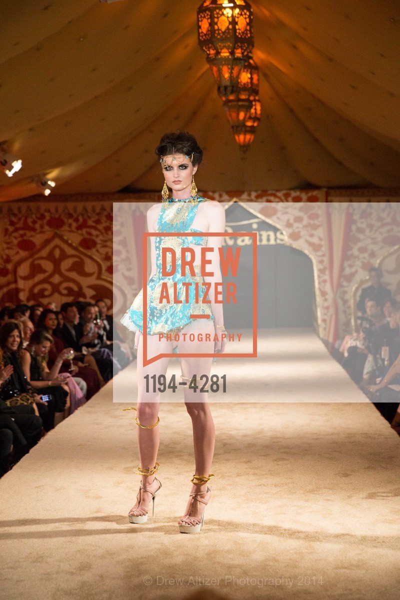 Runway, Third Annual HOTBED BENEFIT Hosted by the DREVER Family, US, August 23rd, 2014, Photo #1194-4281 Runway, Photo #1194-4281
