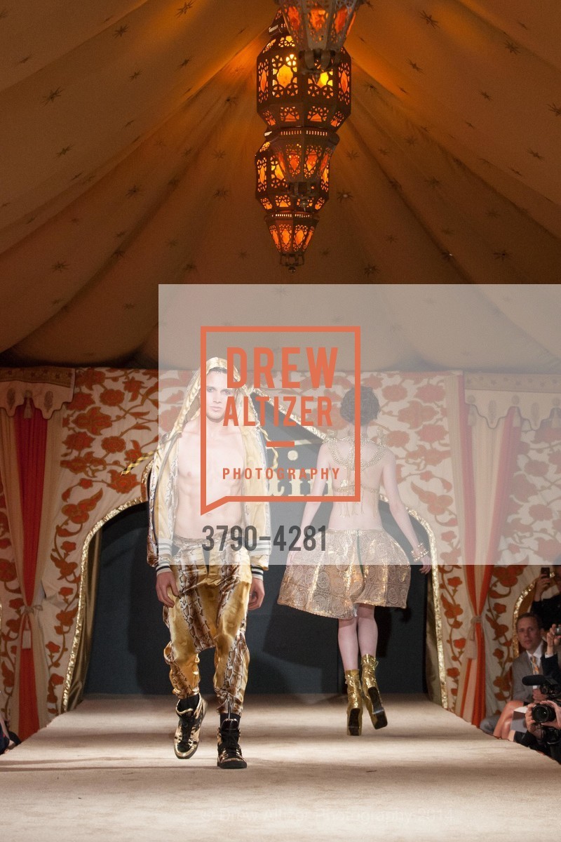 Runway, Third Annual HOTBED BENEFIT Hosted by the DREVER Family, US, August 23rd, 2014, Photo #3790-4281 Runway, Photo #3790-4281