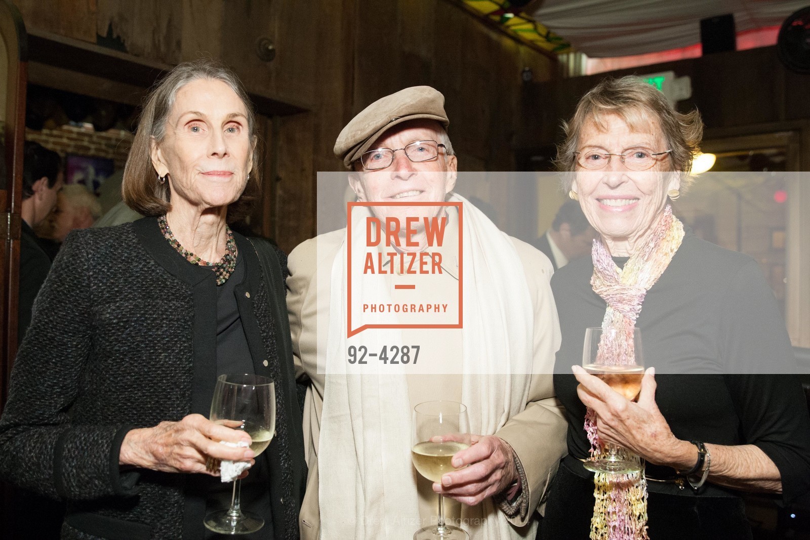 Elaine Myers, Maurice Holloway, Jan Holloway, l'affair rouge, US, November 21st, 2014, Photo #92-4287 Elaine Myers, Maurice Holloway, Jan Holloway, Photo #92-4287